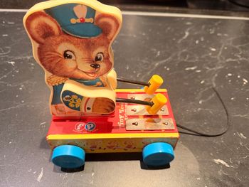 Fisher Price jouet à tirer qui fait musique ancien