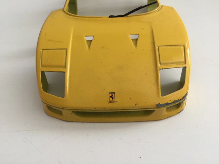 Carcasse carrosserie pièce détachée miniature Ferrari F40 1/24 Burago #A31 - photo numéro 3