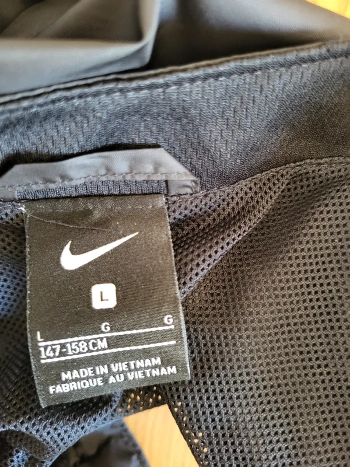 Veste coupe vent imperméable noire Nike - Parfait état - photo numéro 5