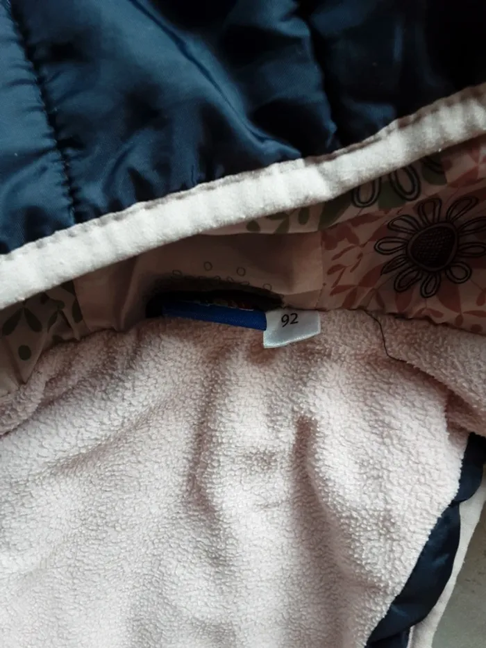Gilet sans manches doublé polaire T. 92cm - photo numéro 3