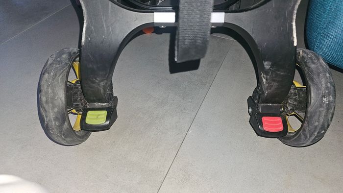 Poussette doona + bleue - photo numéro 2