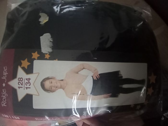 Lot fille été 8-9 ans dont 4 neufs avec étiquette - photo numéro 9