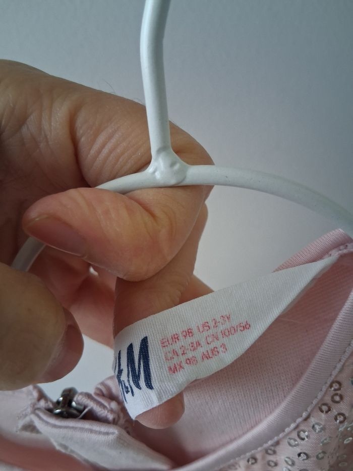 Robe. - photo numéro 4