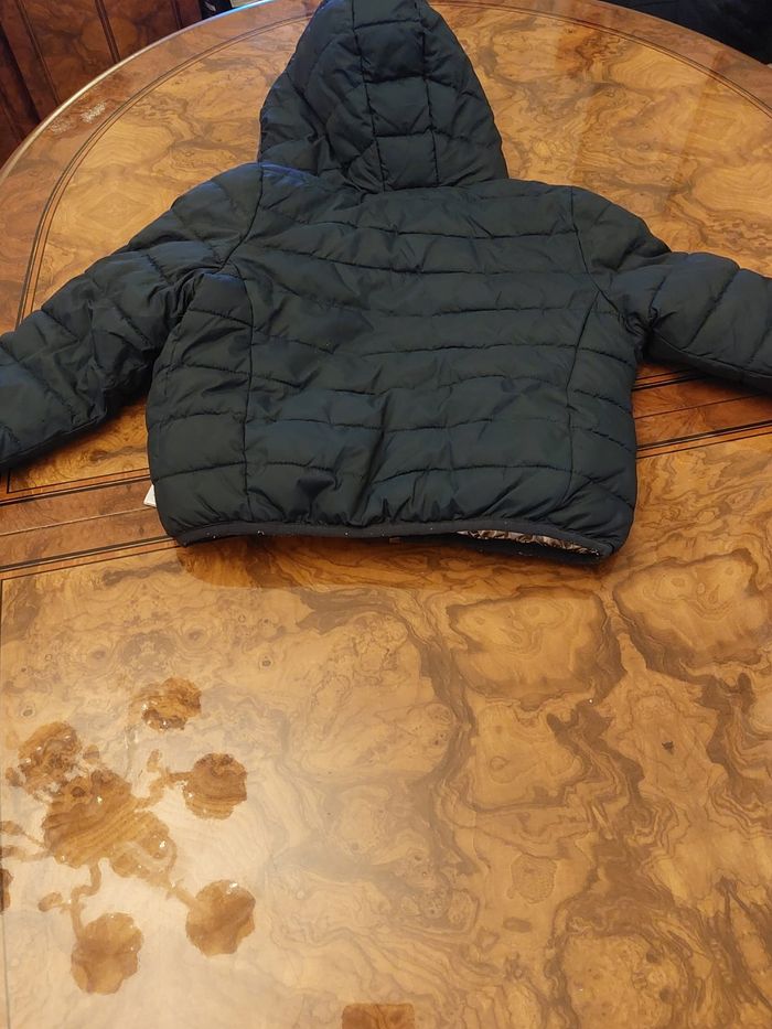 Doudoune reversible neuve Hugo Boss taille 6 ans fille - photo numéro 3