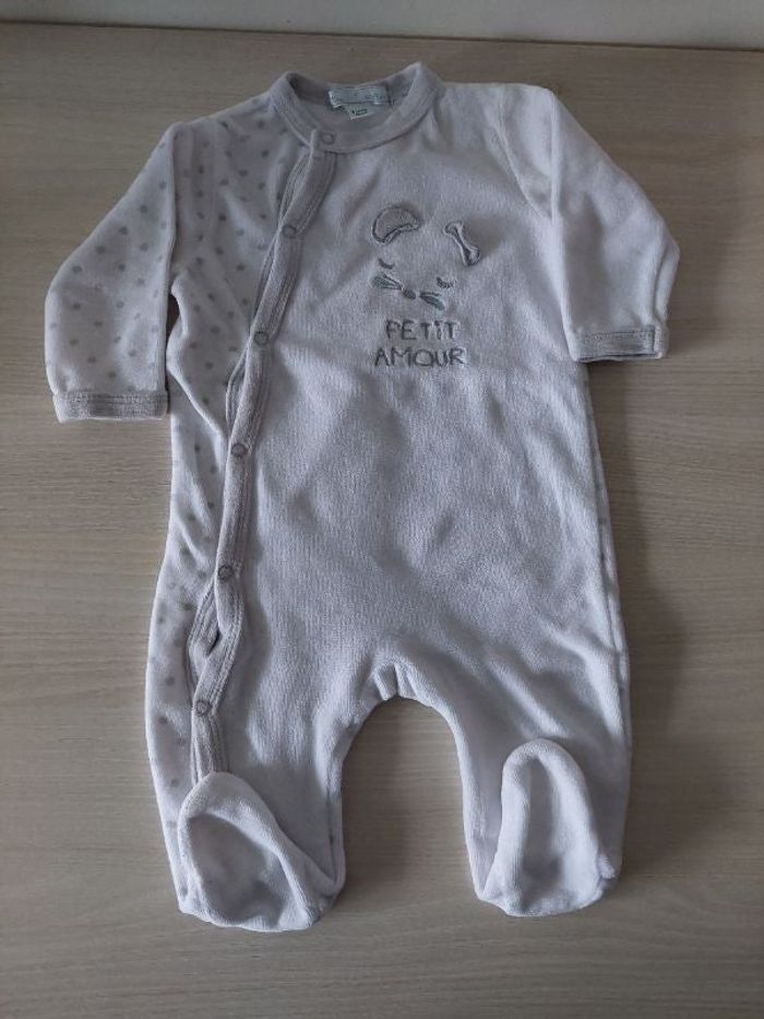 Grenouillère blanche à pois gris fille 6 mois