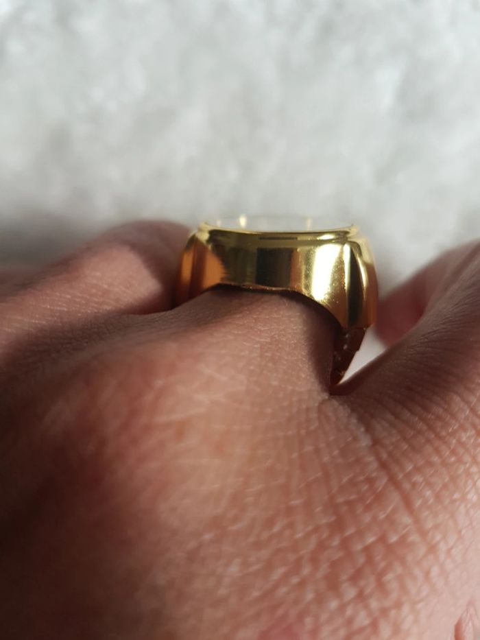 Montre bague dorée étoilés - photo numéro 3