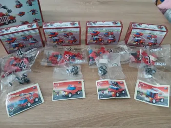 Lot de 4 véhicules pompier en brick lego neuves