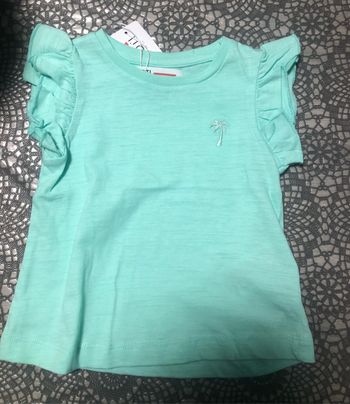 Teeshirt neuf taille 9 mois