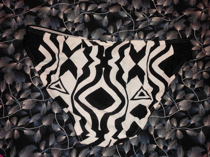 Maillot de bain 2 pièces t 42 - photo numéro 6