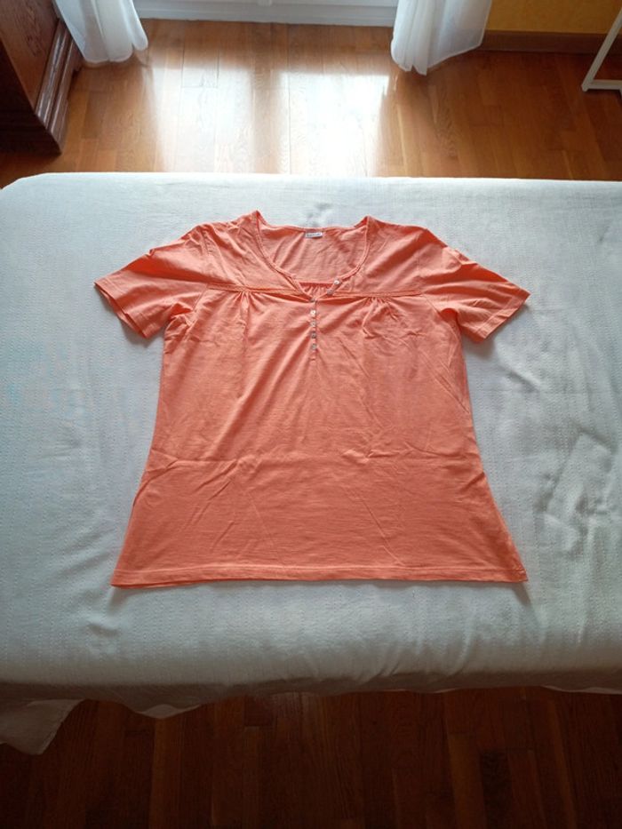 T-shirt Damart taille 46 48