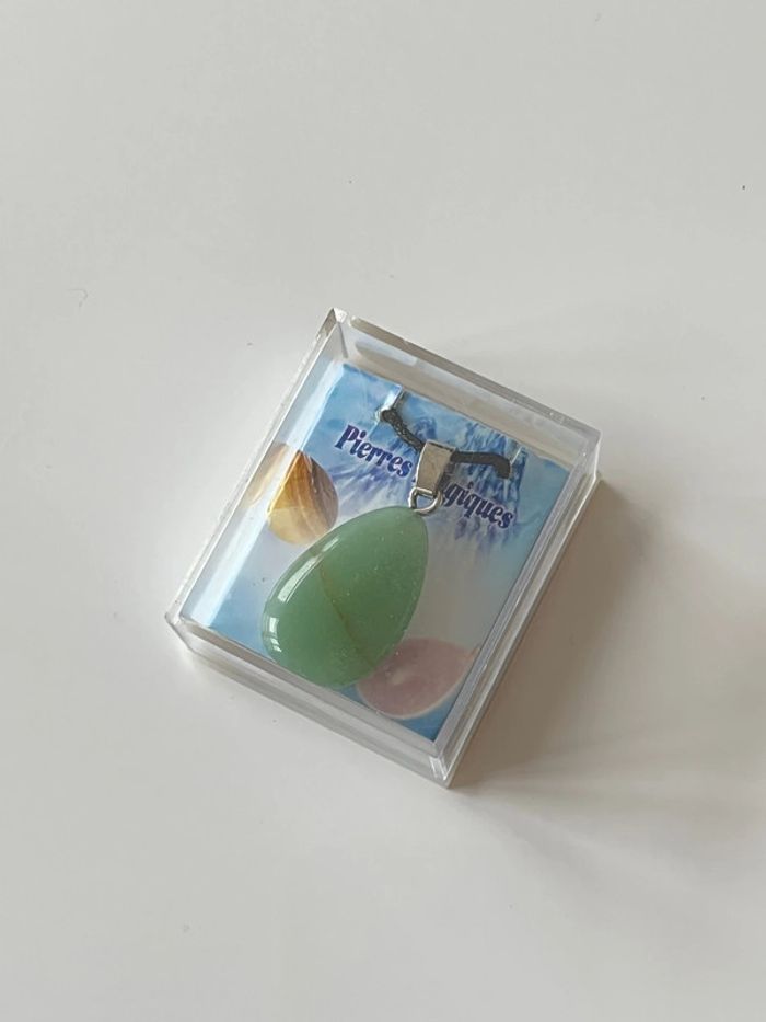 Collier avec pierre 🍒 - photo numéro 2