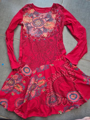 Robe manches longues offerte