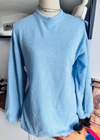 🌸 pull col rond bleu ciel côtelé Bershka taille 34 XS