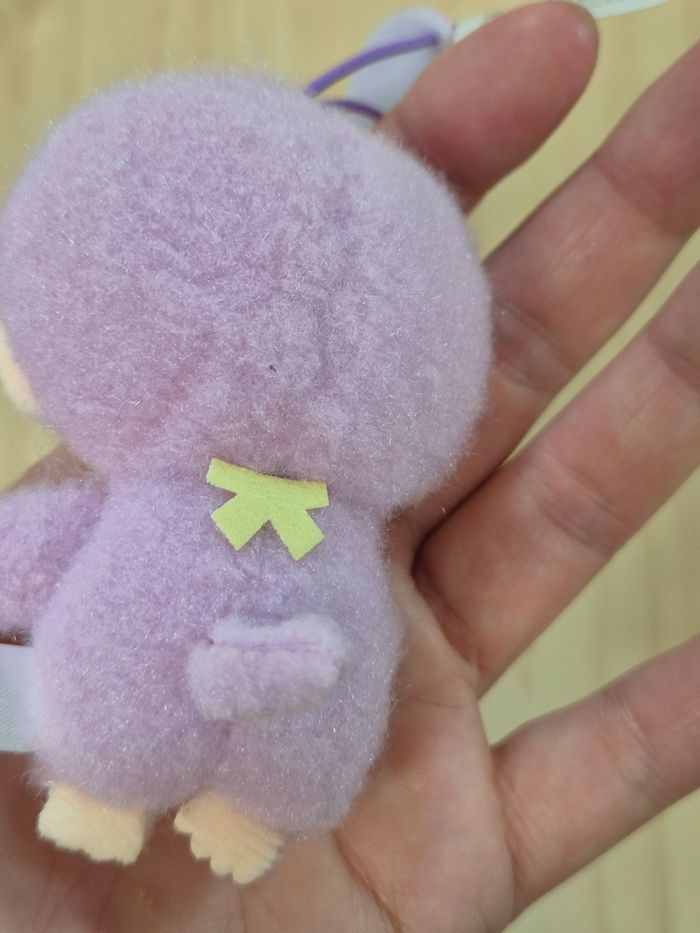 Mini mascotte Monchhichi mauve (Kiki) - photo numéro 4