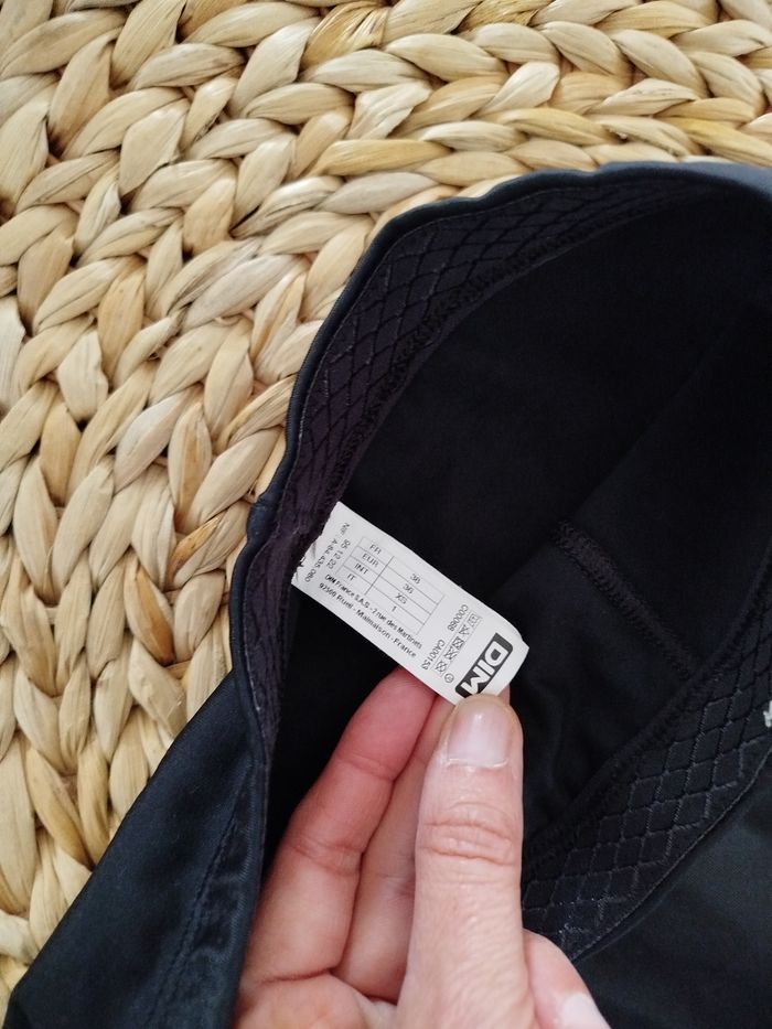 Culotte ventre plat DIM 38 neuve - photo numéro 3