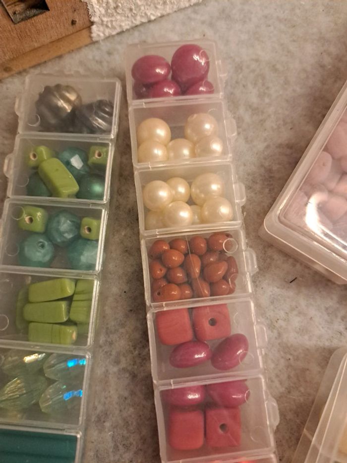 Lot de perles avec boîte - photo numéro 9