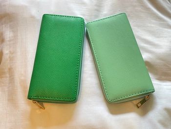 2 porte-feuilles neuf vert et vert d’eau 19x10 cm