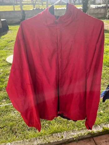 Veste légère rouge