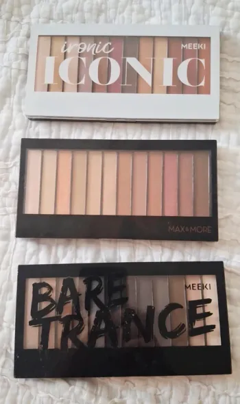 Lot de 3 palettes de fards à paupières Max & More