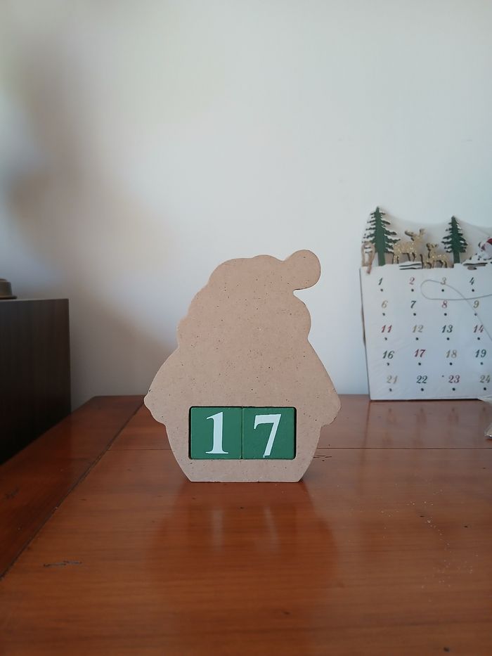 Neuf: Calendrier perpétuel/ de l'avent en bois massif - photo numéro 4