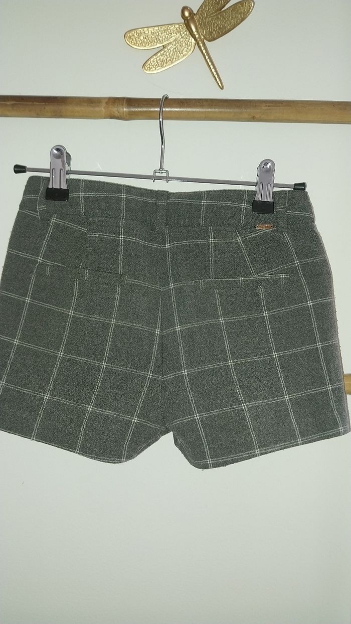 Short chino Okaidi Excellent état Taille 7 ans - photo numéro 3