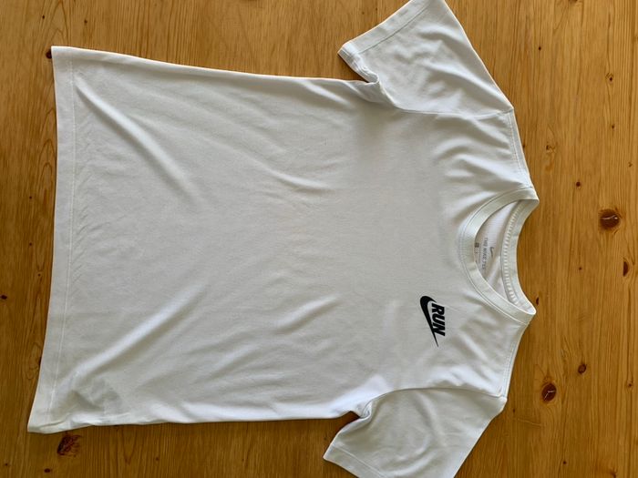 Tee- shirt Nike - taille S - photo numéro 2