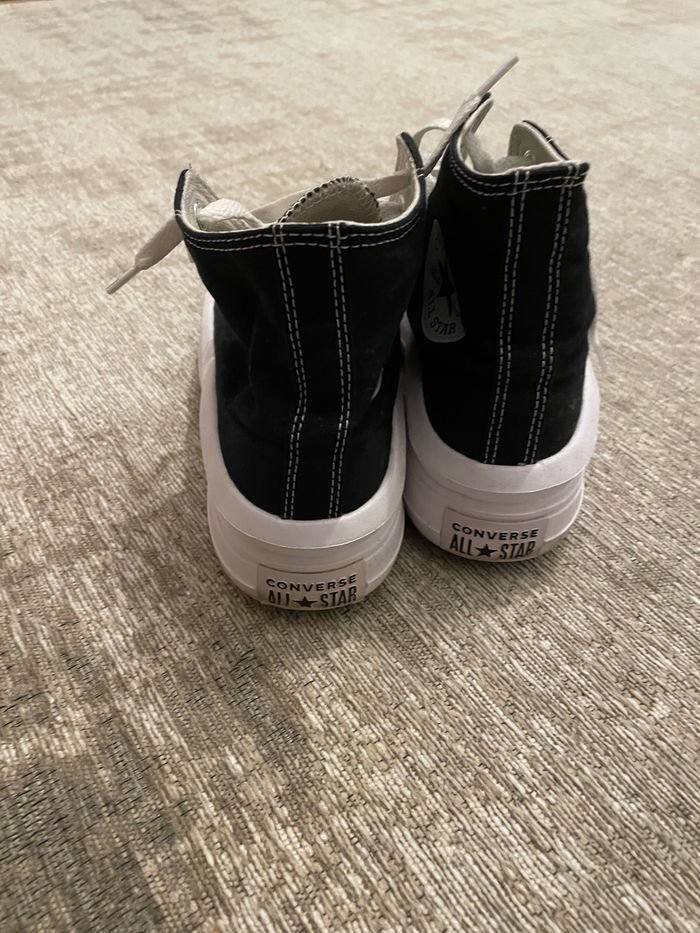 Converse - photo numéro 3