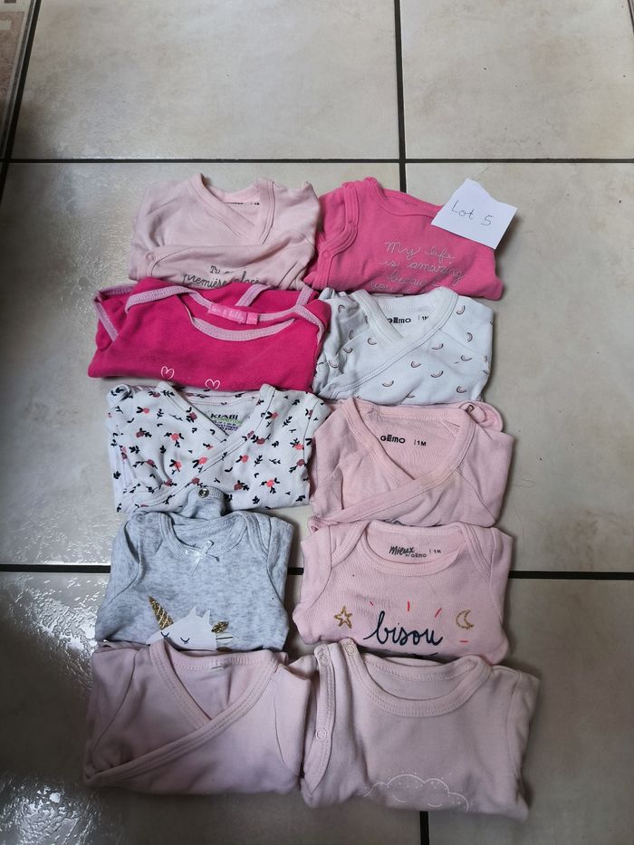 Lot 10 body 1 mois