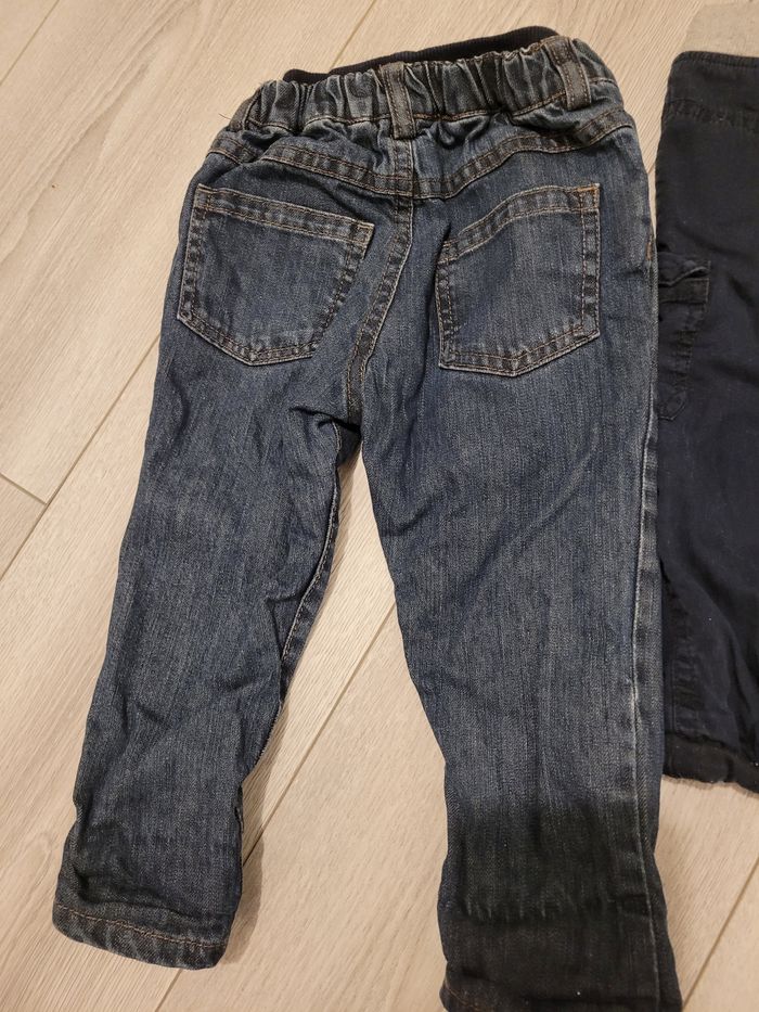 Lot de 2 pantalons taille 12 mois - photo numéro 5