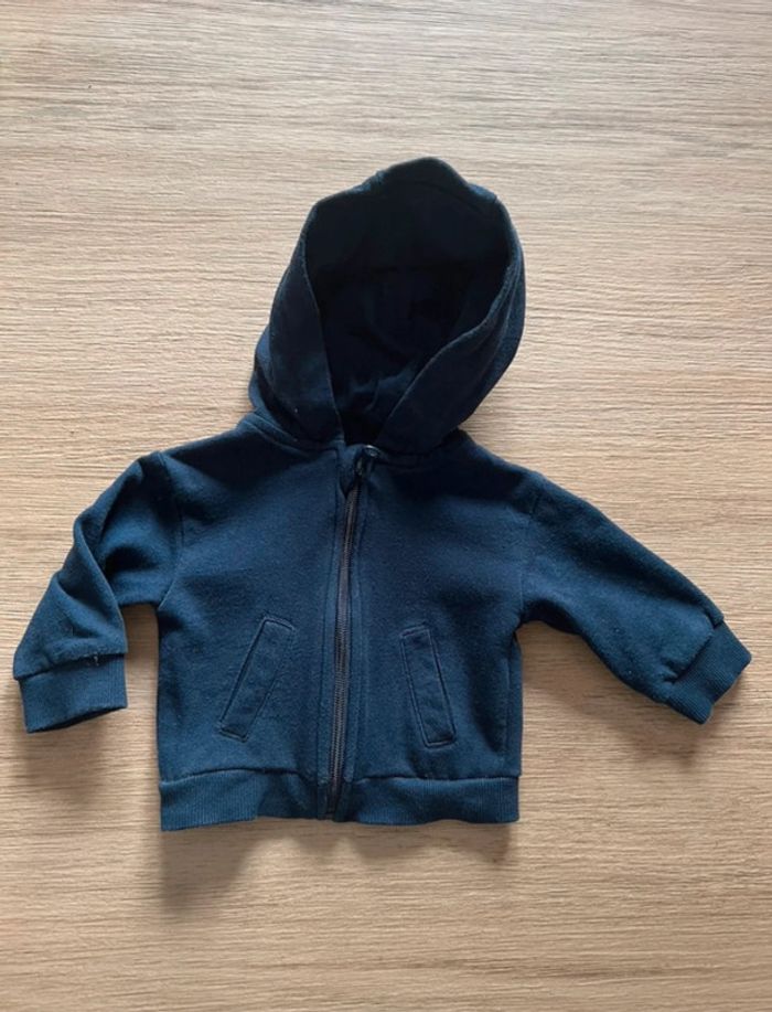 Sweat à capuche zippé Kiabi 3 mois