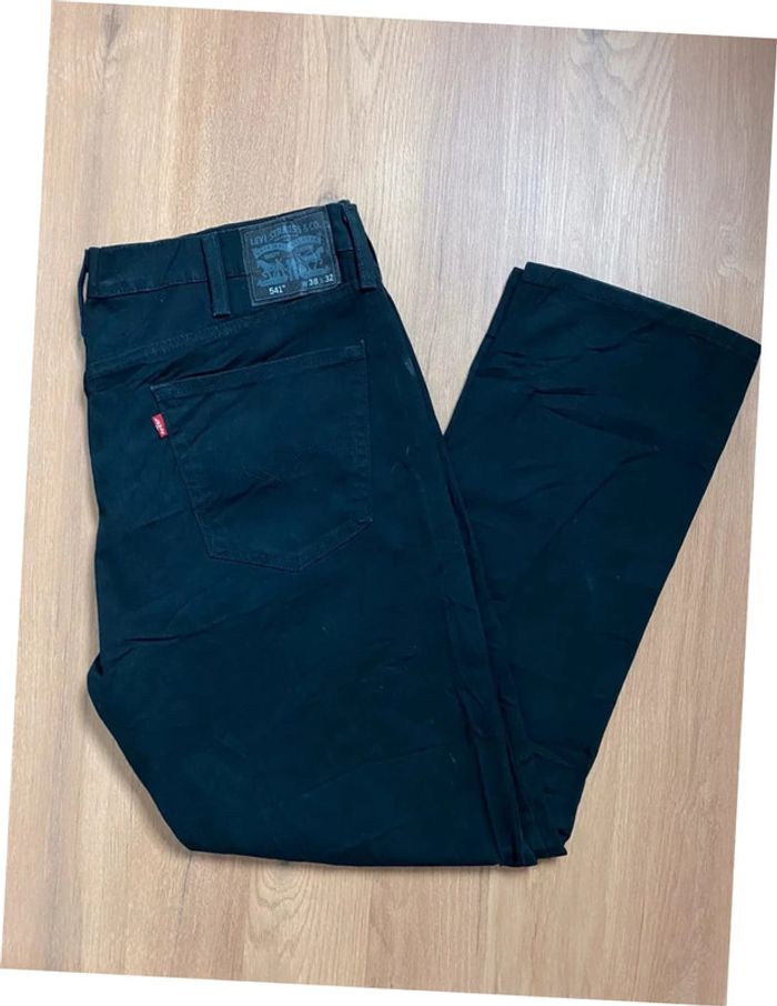 Jean Levis noir W38 L32 coupe droite