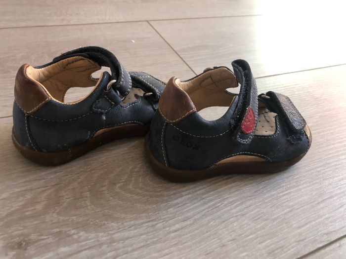 Sandales cuir Geox pointure 22 - photo numéro 2