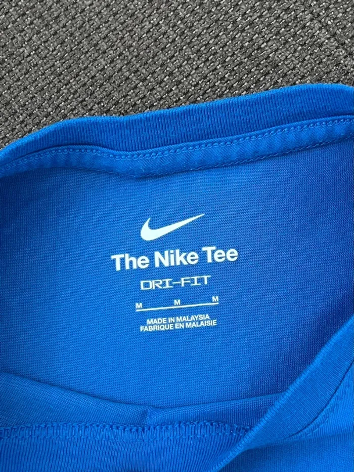 T-shirt Nike M - photo numéro 2