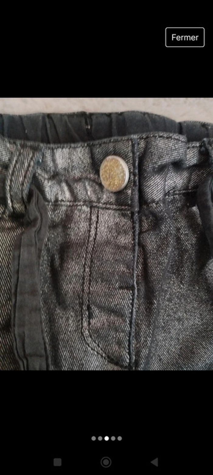 Jolie short en jean avec ceinture taille 24 mois - photo numéro 3