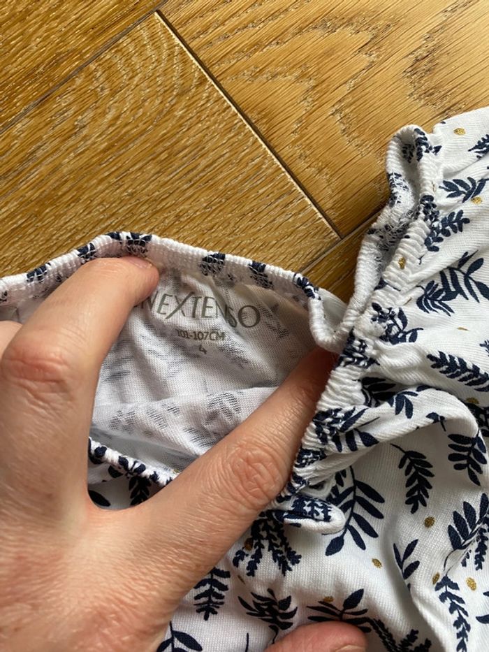 Top fille 4 ans in extenso neuf - photo numéro 2