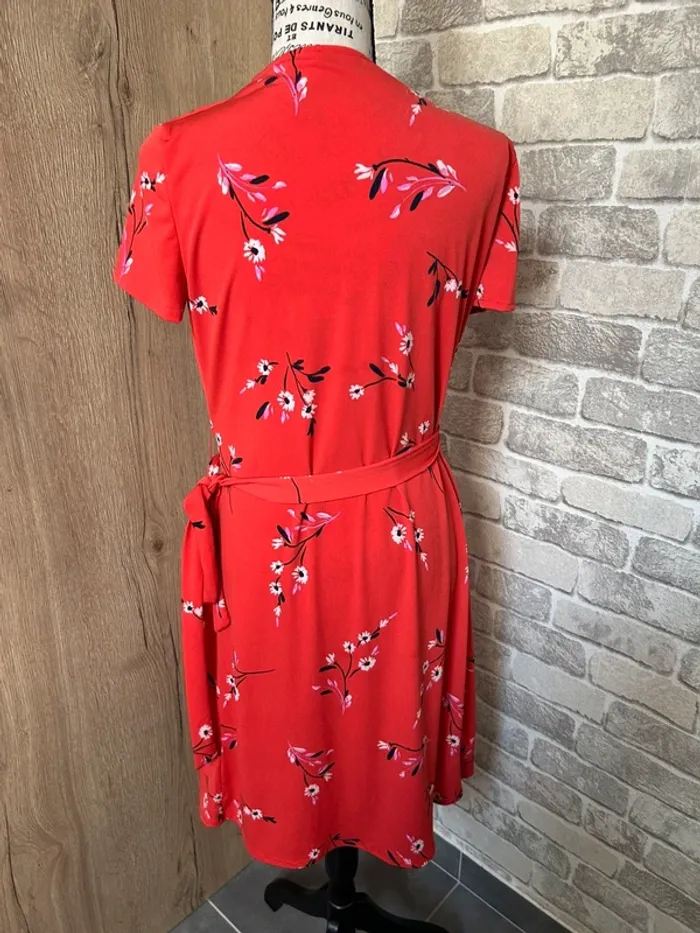 Robe rouge taille S - photo numéro 2
