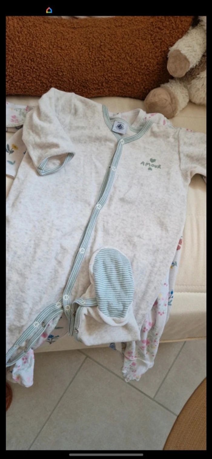 2 pyjamas petit bateau