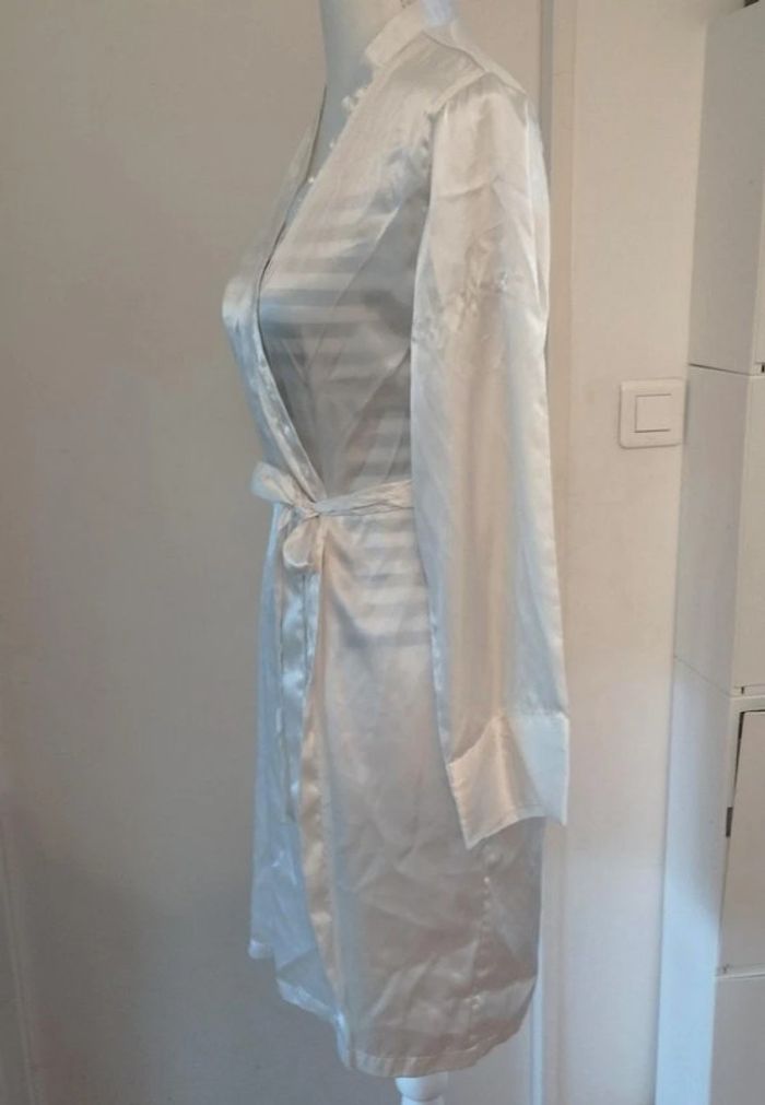 Peignoir kimono en satin ivoire taille L - photo numéro 2
