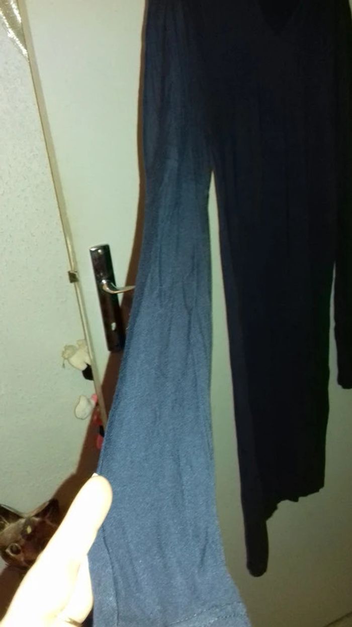 robe bleu marine .Taille 38/40 Avec ceinture. La Redoute - photo numéro 2