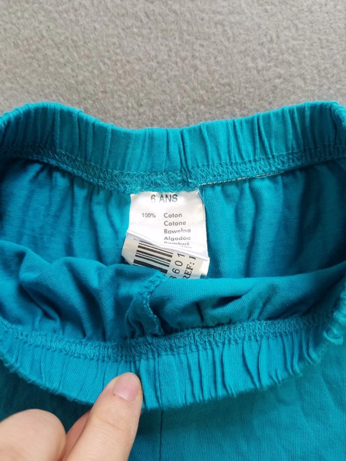 Short en coton taille 6 ans bon état - photo numéro 2
