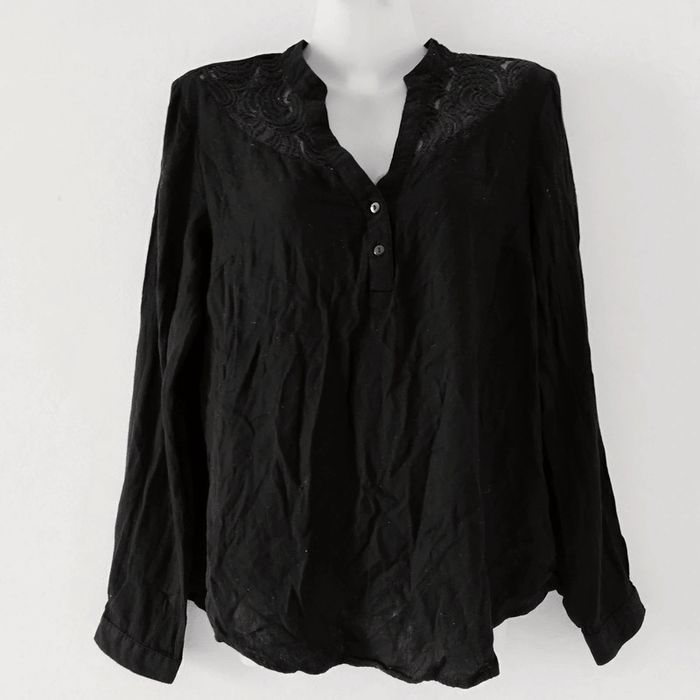 Blouse noire dentelle - photo numéro 2