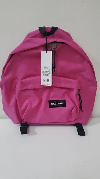 Sac à Dos EASTPAK 24L Neuf.