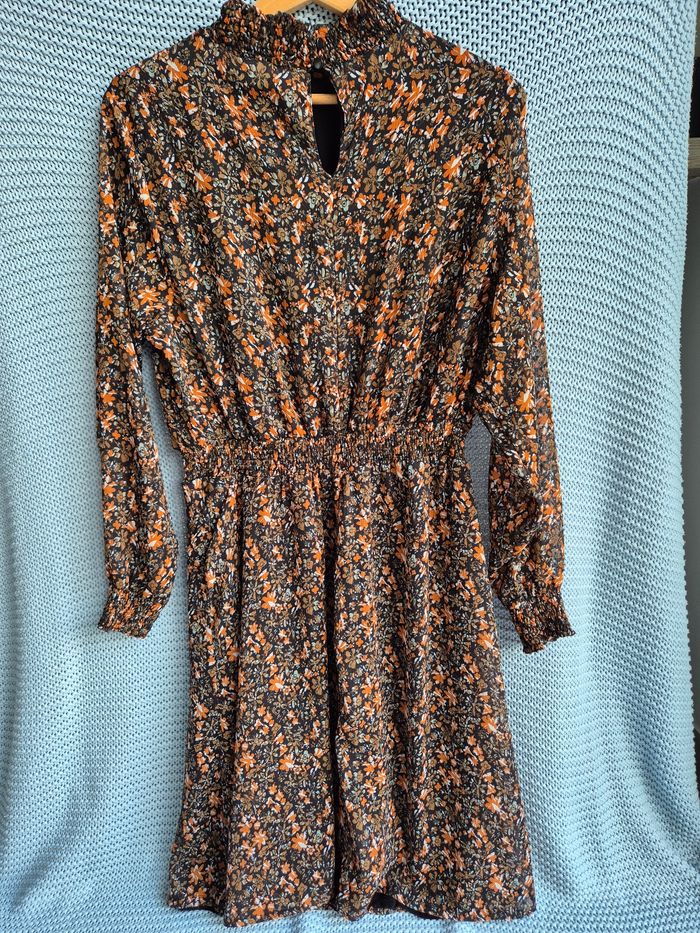 Robe 48 - photo numéro 2