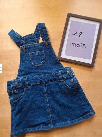 Robe pour fille taille 12mois marque mot d'enfants très bon état