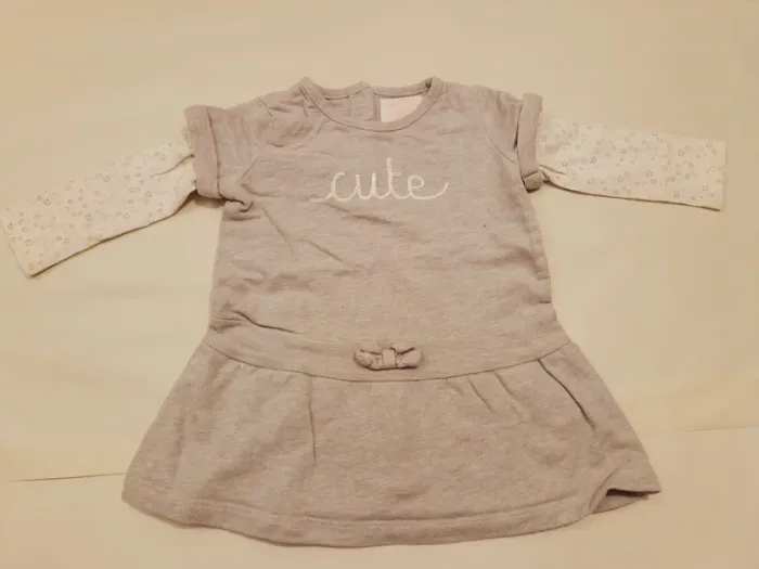 Lot 2 robes manches longues 12 mois - photo numéro 3