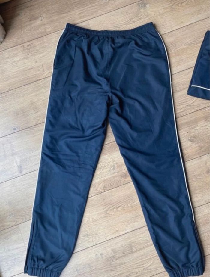 Ensemble jogging Lacoste garçon / fille 16 ans neuf - photo numéro 10