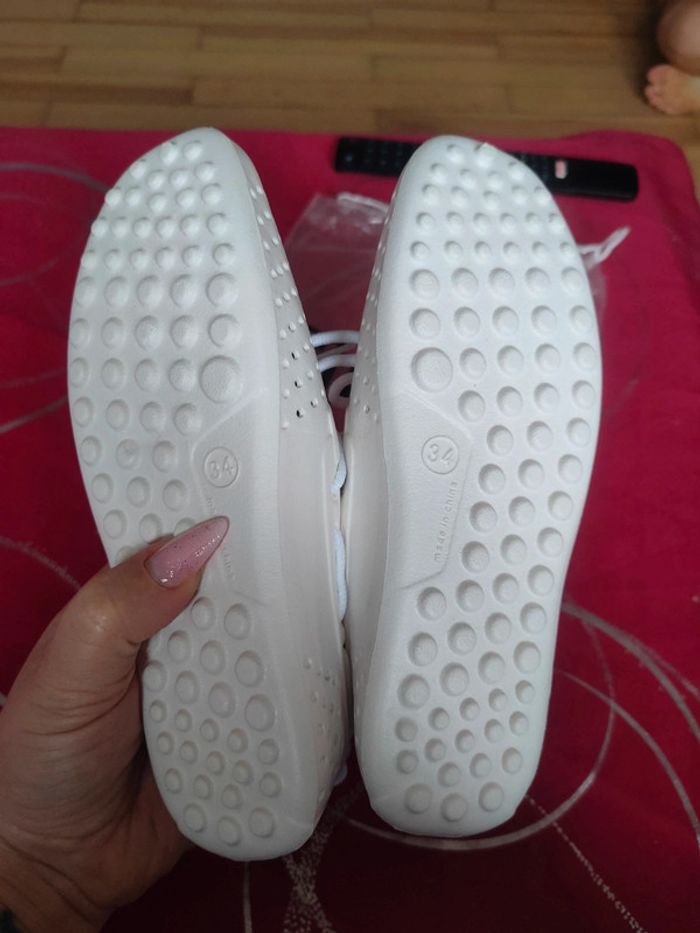 Chaussures neuves pointure 34 - photo numéro 7