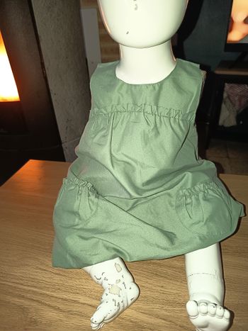 Robe boule sans manches vert sauge 12 mois