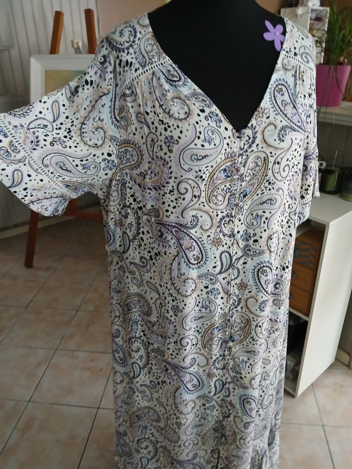 Belle robe longue T46. - photo numéro 6