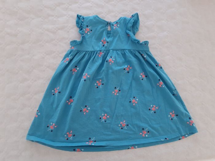 Robe avec des manches volants taille 24 mois - photo numéro 2